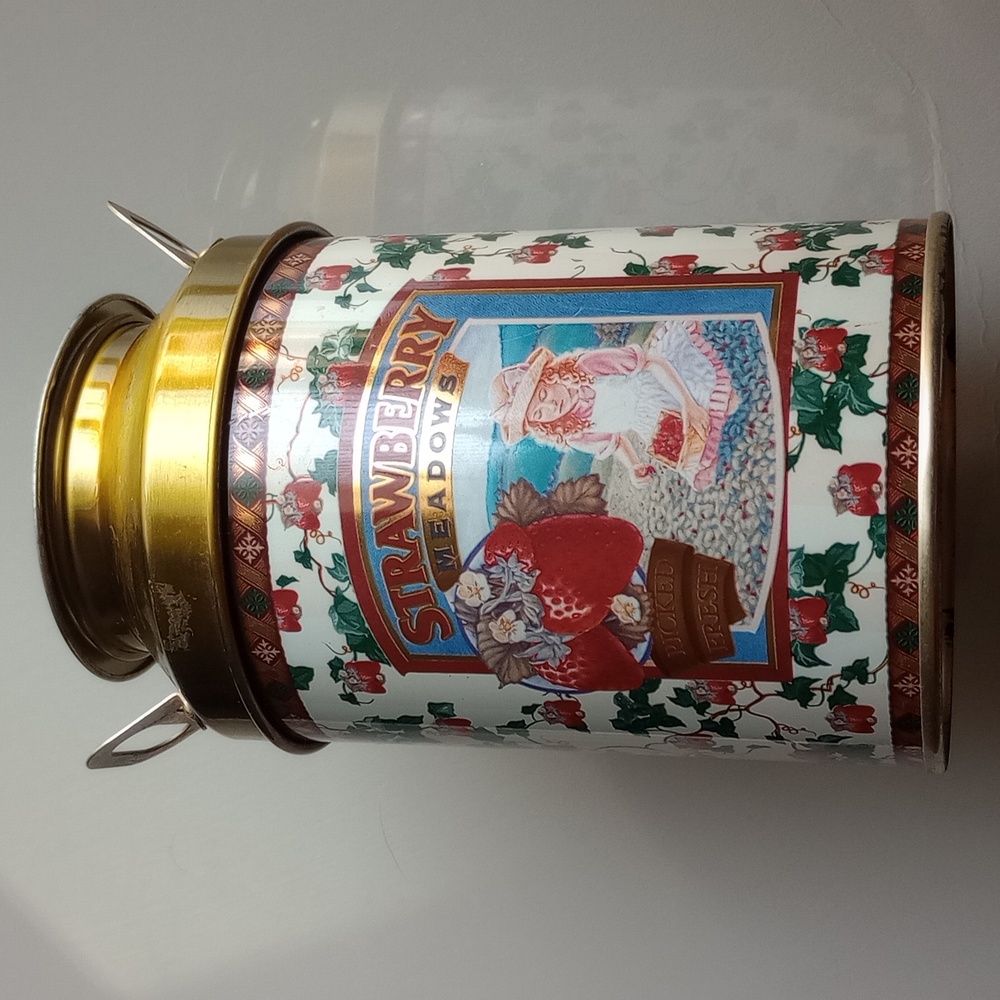 Vintage Strawberry Meadows Tin Metal Can Fresh Picked Strawberries